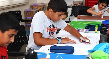 Bursa'da Osmangazili çocuklar yaz okulunda eğlenerek öğrenecek