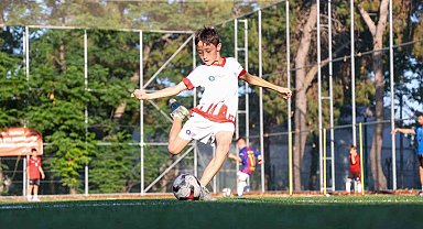 Büyükşehir Futbol Akademisi'nde yeni sezon başladı