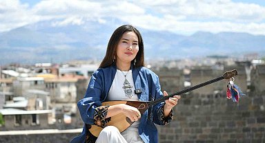 Büyükşehir ile Kayseri Kalesi'nde Kazak ezgileri yükseldi