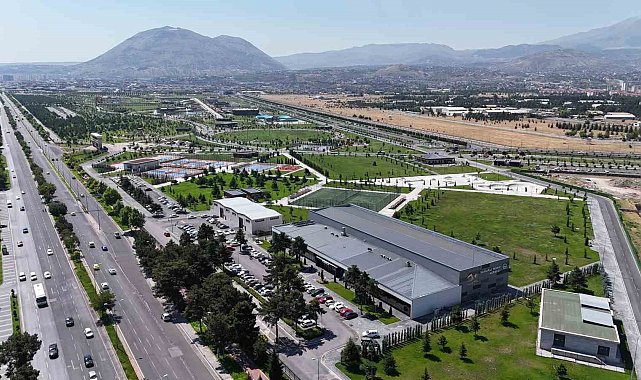 Büyükşehir, Türkiye'deki ilk yerli ve milli havuz sterlizasyon sistemi ile örnek oluyor