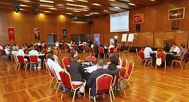 Büyükşehir'den 'Bursa Kent Mobilyaları Tasarım Çalıştayı'