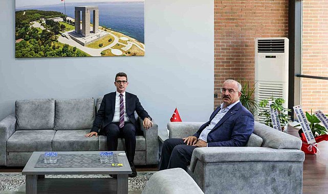 Çanakkale Valisi Toraman, Ezine Kaymakamı Kaptanoğlu ile bir araya geldi