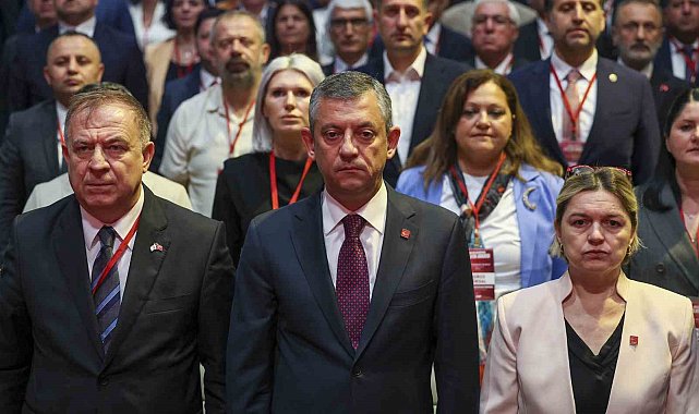 CHP Genel Başkanı Özel, Belediye Başkanları Toplantısı'na katıldı