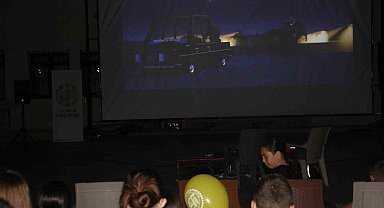 Çilimli'de çocuklar açık hava sinemasında buluştu