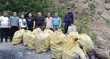 CİSAD gönüllüleri 33 çuval çöp topladı