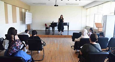 Çocuk Üniversitesi'nin düzenlediği 'Piyano ve Klasik Batı Müziği' programı tamamlandı