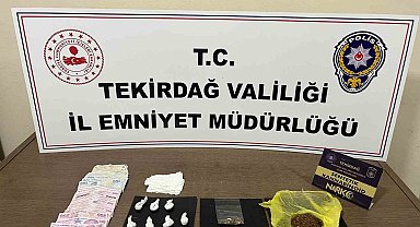 Çorlu'da zehir tacirlerine darbe: Bonzai ve para ele geçirildi
