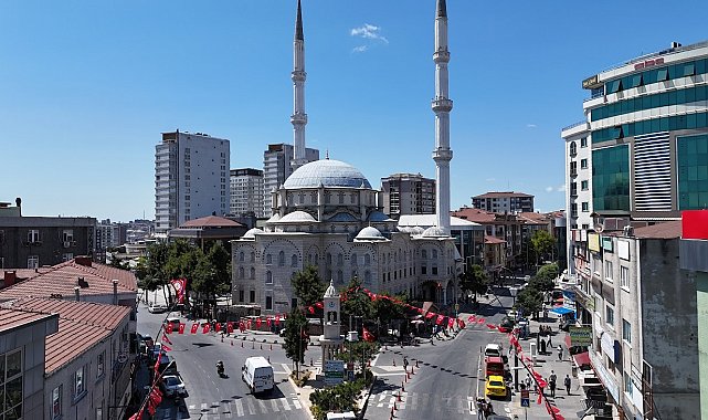 Cumhurbaşkanı Erdoğan'ın bayrak çağrısı Bağcılar'da karşılık buldu