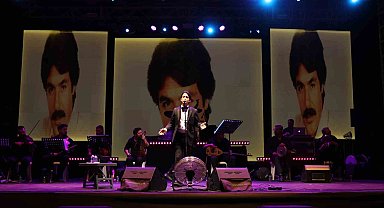 DEMOT'un son gününde Şahin Kendirci arabesk şarkılarla geçmişe götürdü