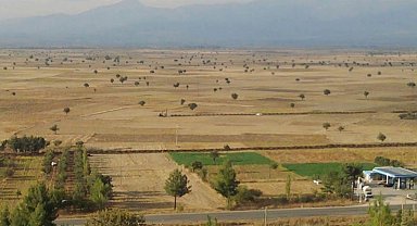 Denizli'de Tavas Ovası kuraklık alarmı veriyor!