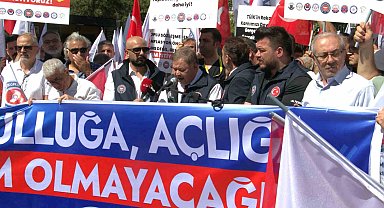 Devlet Memurları Konfederasyonu'ndan Hazine ve Maliye Bakanlığı önünde basın açıklaması