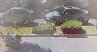 Devrilen motosikletin sürücüsü yaralandı, ilk yardım vatandaşlardan geldi