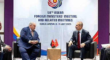 Dışişleri Bakanı Fidan, Papua Yeni Gine Dışişleri Bakanı Justin Tkachenko ile görüştü