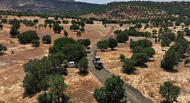 Diyarbakır'da köylerine dönen vatandaşların yolları inşa ediliyor