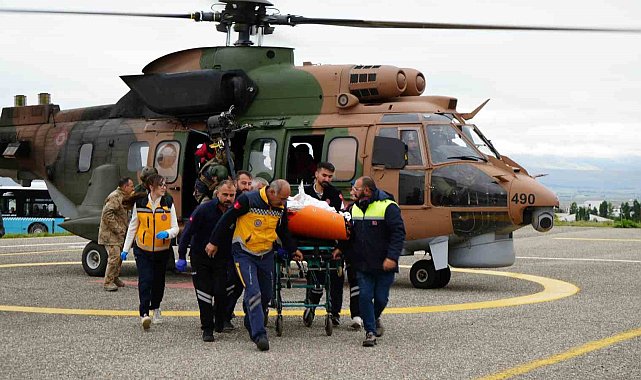 Düşen uçakta ağır yaralanan kadın yolcu, helikopter ile Erzurum'a getirildi