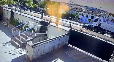 Düzce'de kamyon ile otomobil çarpıştı: 1 ölü