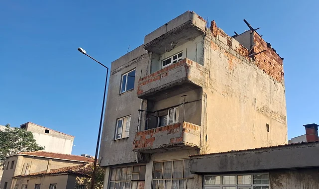 Edirne Keşan'da yarım kalan inşaat mahalleliyi tedirgin ediyor