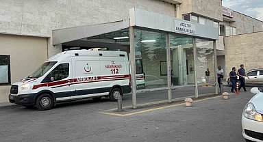 Edirne'de otomobille çarpışan motosikletli ağır yaralandı
