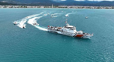 Edremit'te Kabotaj Bayramı tekne korteji ile kutlandı