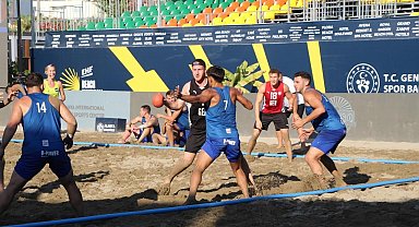 EHF Avrupa Plaj Hentbolu Şampiyonası'nda final heyecanı yaklaşıyor