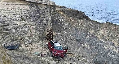 El frenini çekmeyi unutunca Pembe Kayalar'dan uçtular