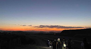 Elazığ'da doğa ve tarihle iç içe gece yürüyüşü