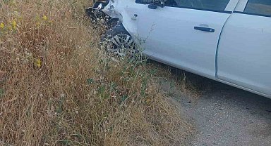 Elazığ'da otomobil ile motosiklet çarpıştı: 1'i ağır 3 yaralı