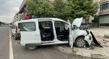 Elazığ'da zincirleme trafik kazası: 3 yaralı