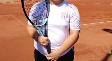 Elazığlı Berfin Aşık, Prag'ta gururlandırdı