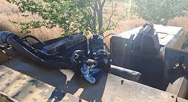 Emet'te biçerdöverdeki yangını köylüler su tankeriyle söndürdü