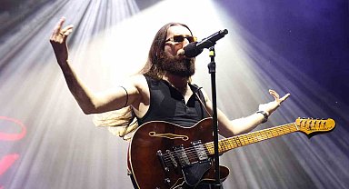 Emre Fel, DEMOT Fuarında nostaljiyi yaşattı