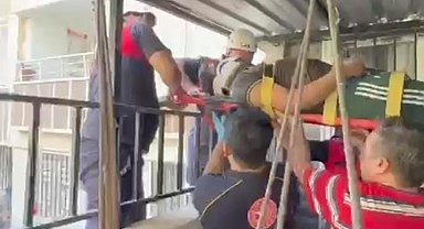 Epilepsi nöbeti geçirip 4'üncü kattan düştü