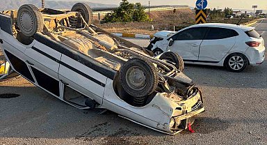 Ereğli'de otomobiller çarpıştı: 3 yaralı