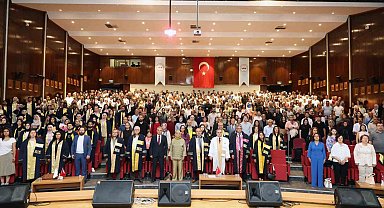 ERÜ Fen Fakültesi 2024-2025 mezunlarını verdi