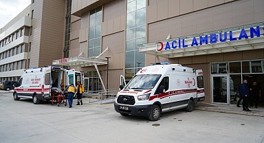Erzincan'da trafik kazazı: 4 yaralı