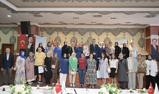 Esenyurt Belediye Başkan Vekili Can Aksoy özel gereksinimli bireylerin anneleriyle kahvaltıda buluştu
