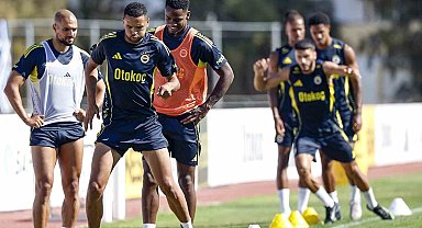 Fenerbahçe, yeni sezon hazırlıklarını sürdürdü