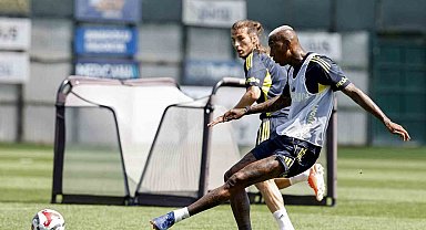 Fenerbahçe'de Başkan Ali Koç, antrenmanı takip etti