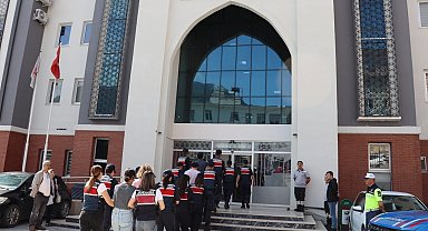 FETÖ'nün güncel yapılanmasına yönelik 5 ilde eş zamanlı operasyon: 8 gözaltı