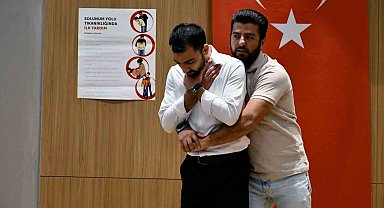 Gaziantep'te binlerce kişiye Heimlich manevrası eğitimi verildi