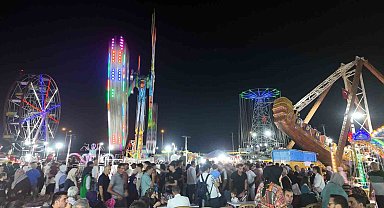 Gediz Tarhana Festivali'nde lunapark coşkusu