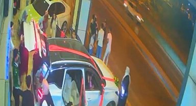 Gelini alan araba damatsız böyle harekete geçti, kazada gelin ölümden döndü