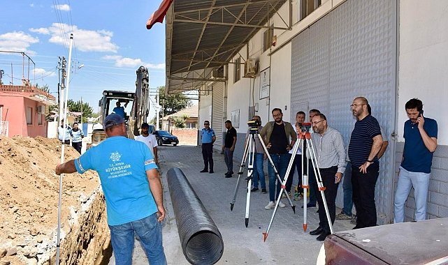 Germencik'te yağmur suyu altyapı çalışmaları sürüyor