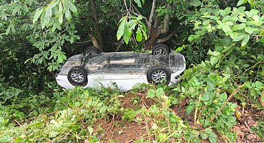 Giresun'da otomobil şarampole devrildi: 6 yaralı