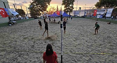 Gölcük'te her yıl şenliğe dönüşen turnuva başladı