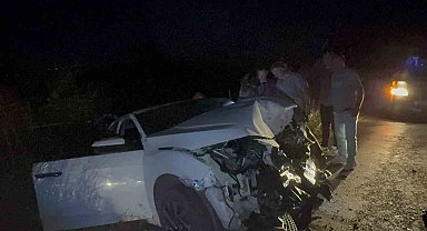 Gönen-Sarıköy 3 araçlı zincirleme kaza: 9 yaralı