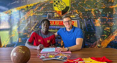 Göztepe, Junior Olaitan'ı açıkladı