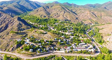 Gümüşhane'de Arzularkabaköy Beldesi'nin adı "Bahçeli" oldu... Arzularkabaköy artık 'Bahçeli'