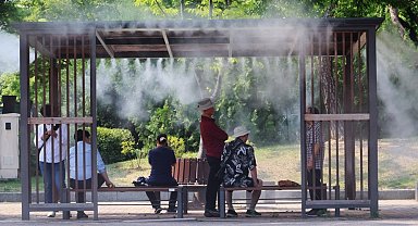 Güney Kore'de aşırı sıcaklardan 7 kişi hayatını kaybetti