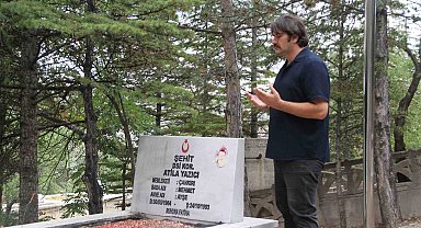 Haberlerden etkilendi 8 yılda 8 bin şehidin kabrini ziyaret etti